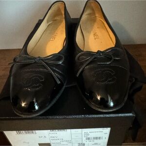 Chanel ballet flat black patent 37.5